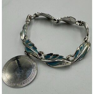 Vintage Coro Pegasus Bracelet Silver Tone Blue Leaf Large Circle Dangle Charm 7"